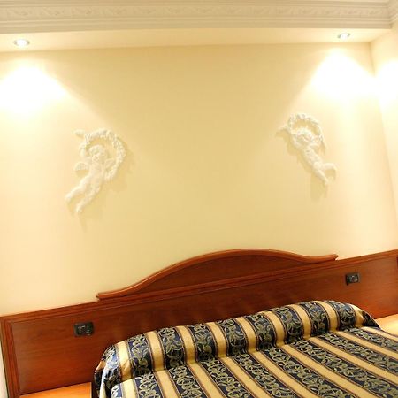Guest House Galaxy Рим Экстерьер фото